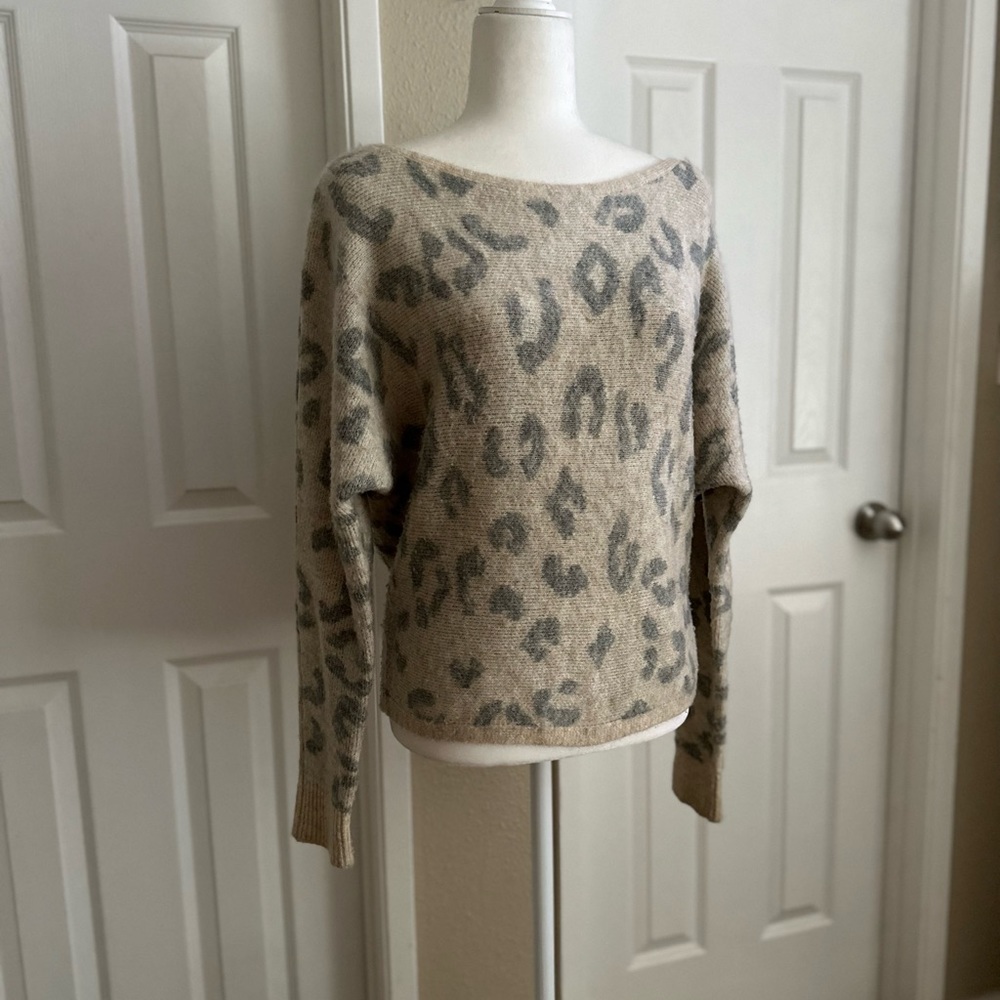 Abercrombie Fitch Beige Muted Leopard Print Sweater Size: Small